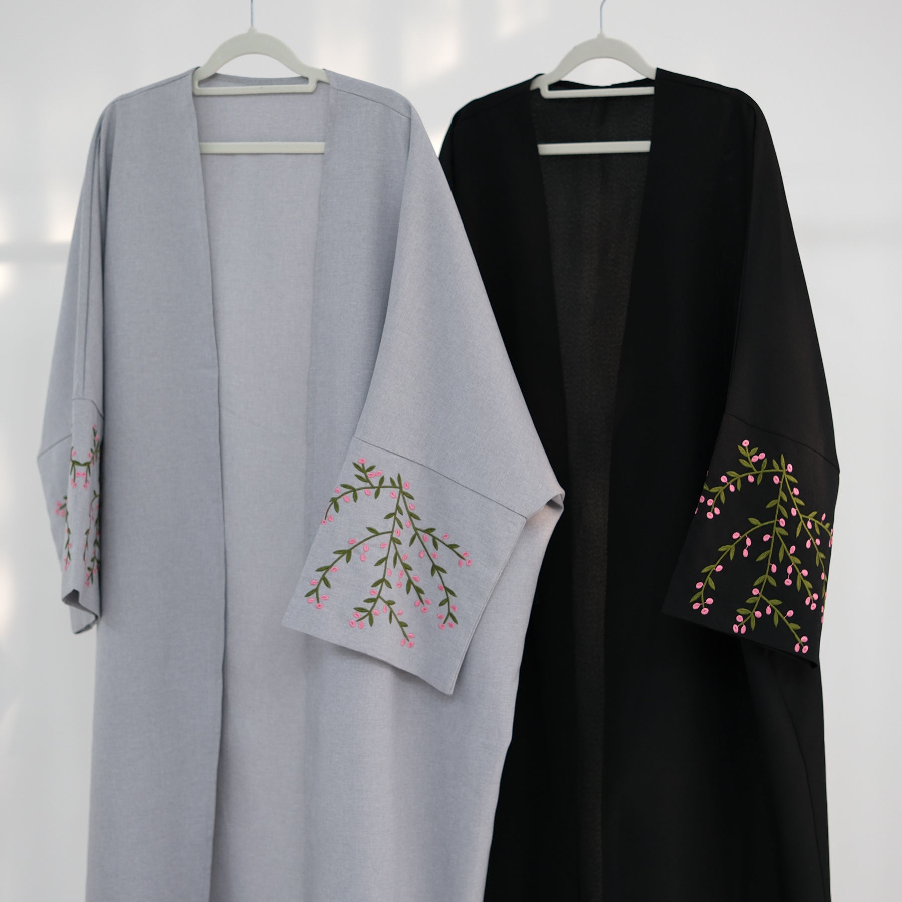 LR790 AliExpress Dubai Middle East Türkiye Dubai Flower Embroidered Elegant Cardigan Robe - MinYang Fashion Apparel Accessory Manufacturer
