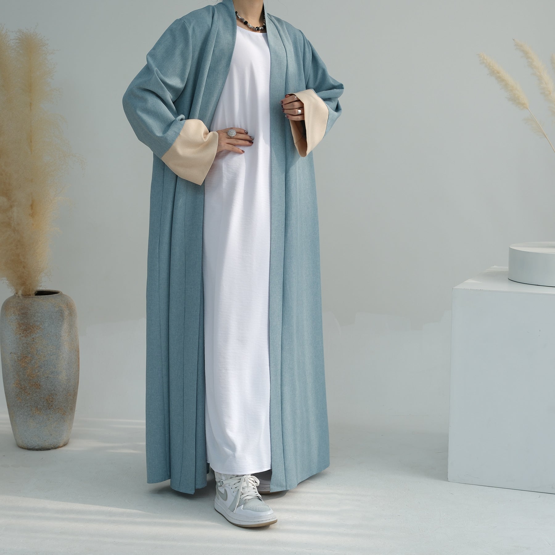 LR744 AliExpress Dubai Middle East Turkish Loose Large Size Elegant Cardigan Robe - MinYang Fashion Apparel Accessory Manufacturer