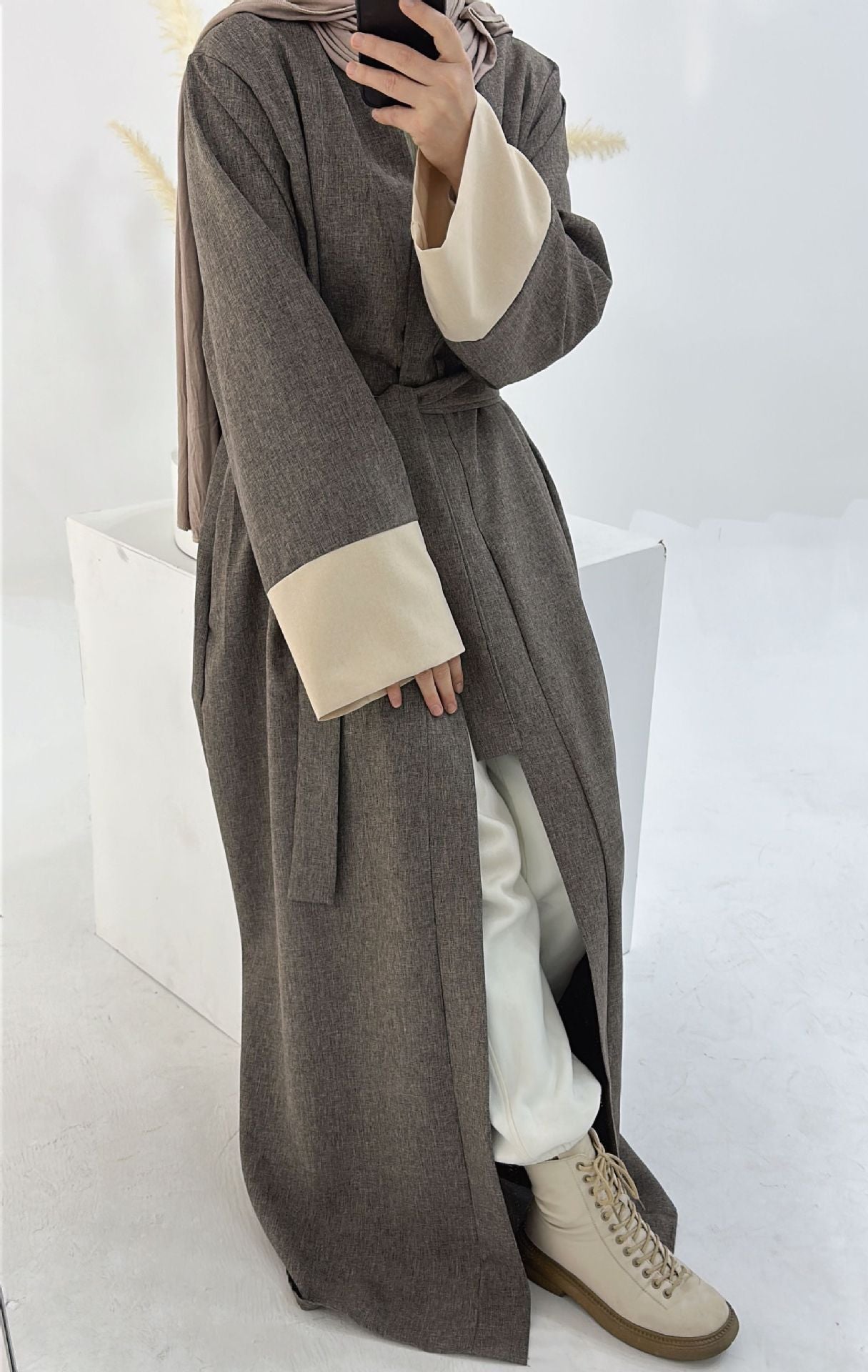 LR744 AliExpress Dubai Middle East Turkish Loose Large Size Elegant Cardigan Robe - MinYang Fashion Apparel Accessory Manufacturer