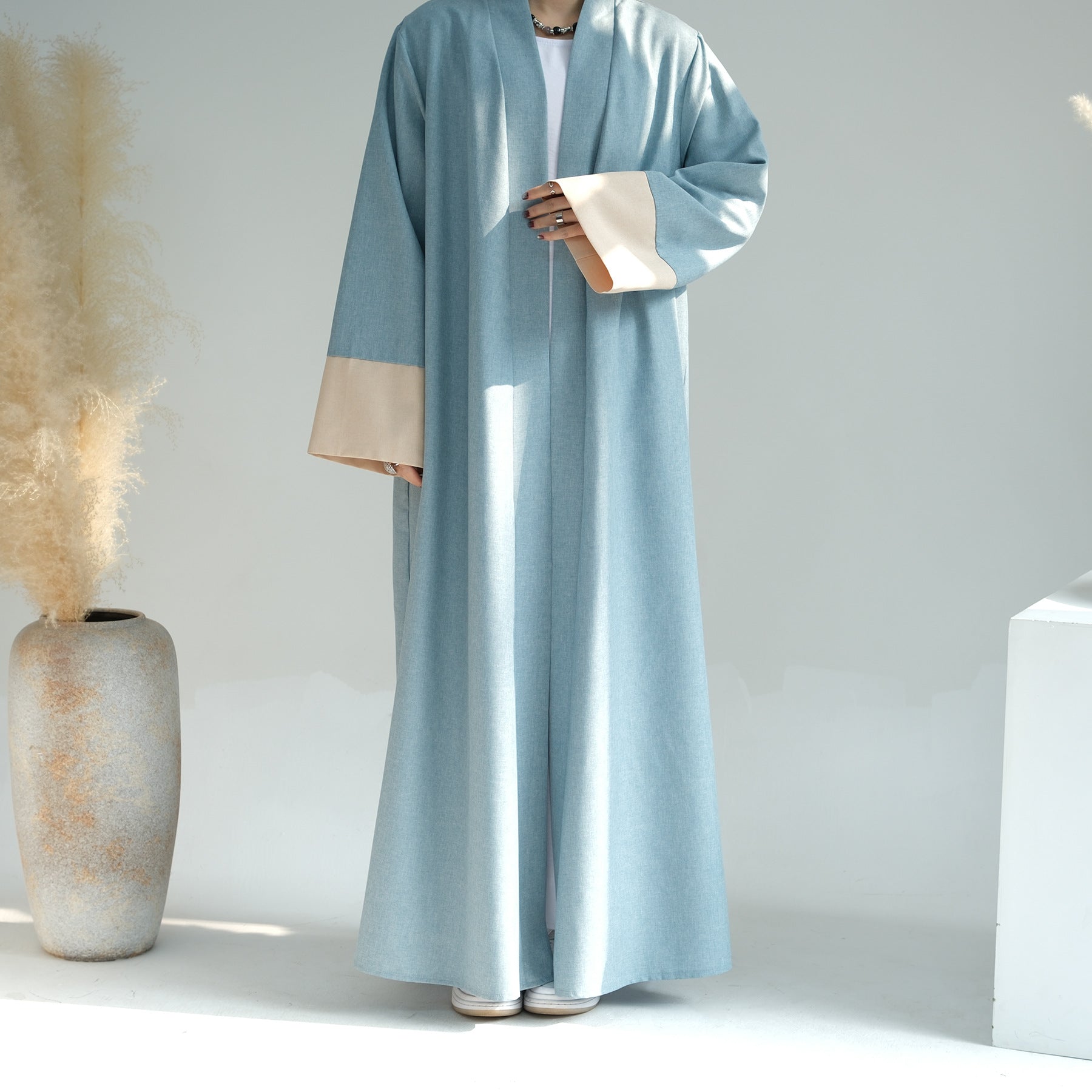 LR744 AliExpress Dubai Middle East Turkish Loose Large Size Elegant Cardigan Robe - MinYang Fashion Apparel Accessory Manufacturer
