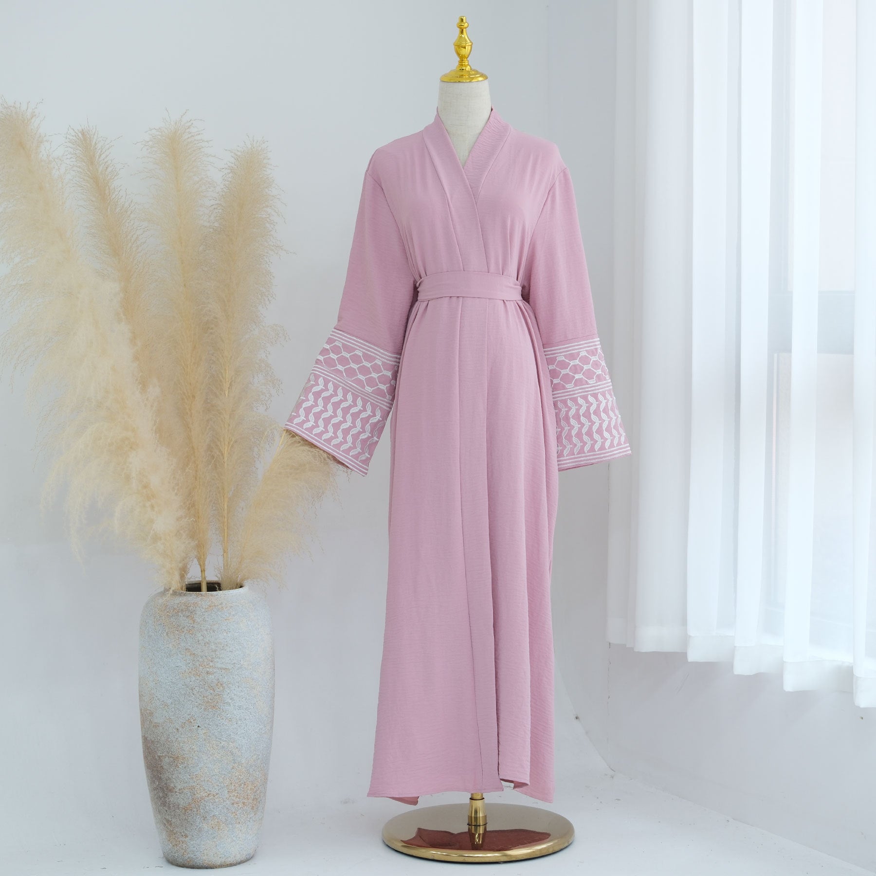 LR776 AliExpress Dubai Middle East Türkiye Dubai Exquisite Embroidered Tassel Cardigan Robe - MinYang Fashion Apparel Accessory Manufacturer