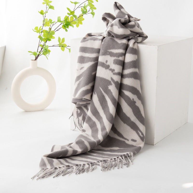 FH24-5770 Silver-grey animal print shawl scarf winter scarf