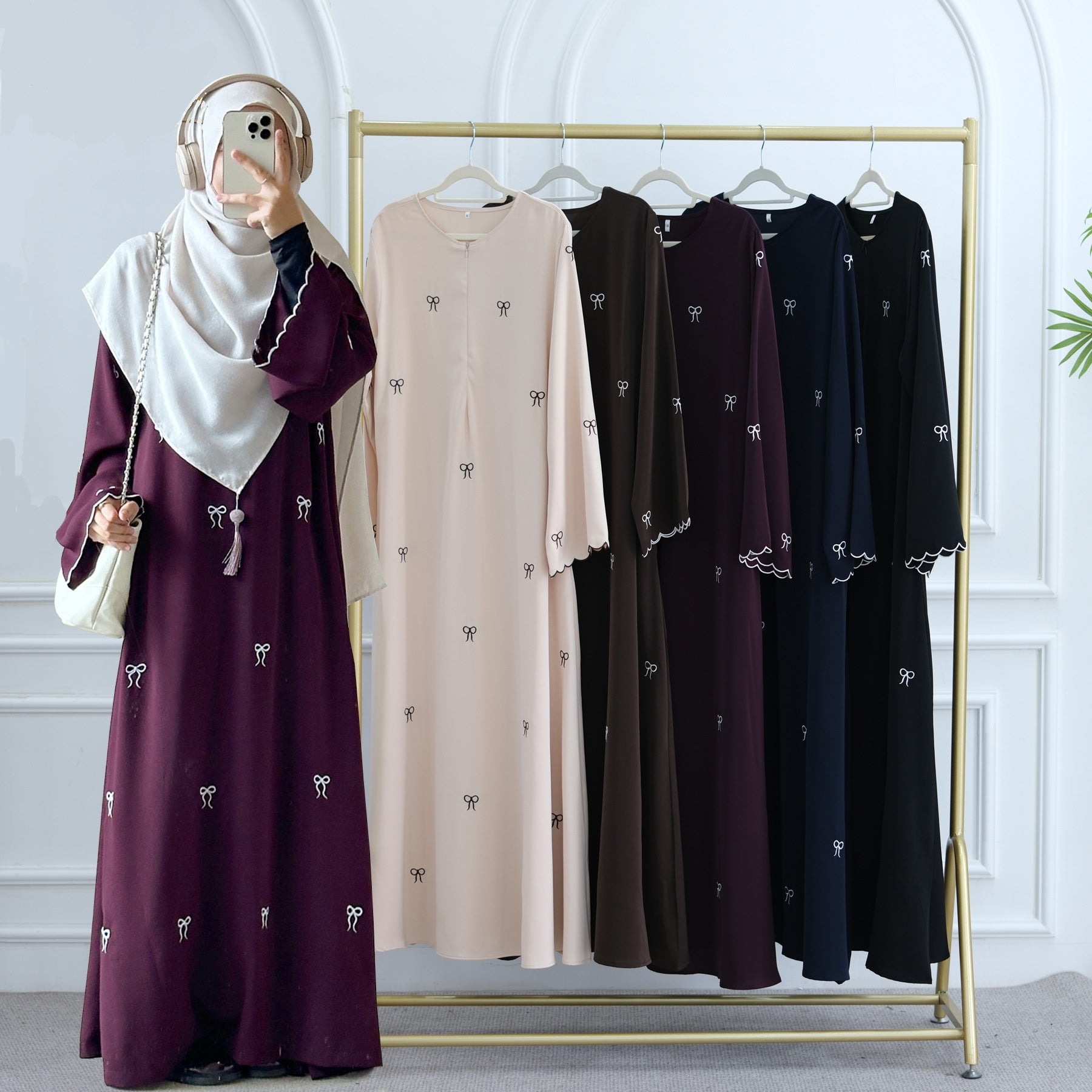 LR1000 Bow embroidered dress