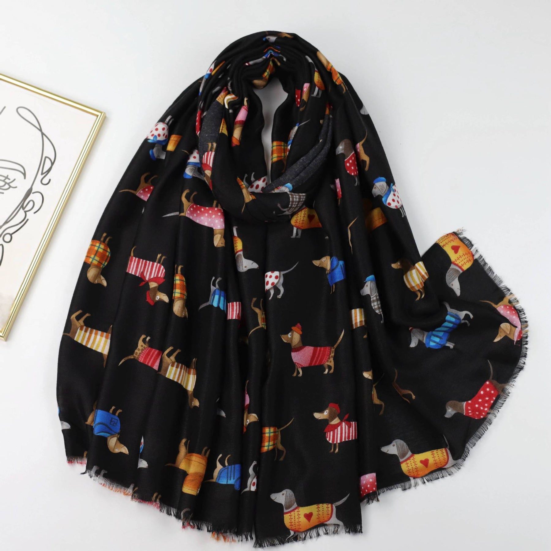 JY231016 Bufanda con estampado de perro salchicha