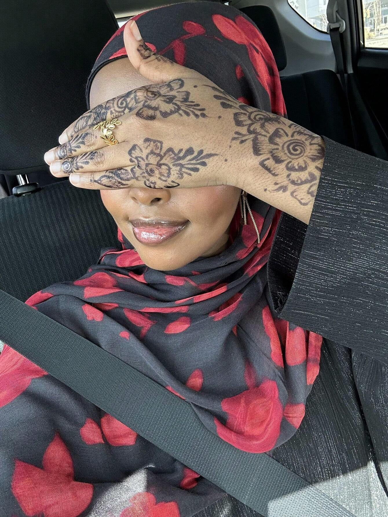 MYM16 Bufanda/hijab con estampado de flores rojas modal