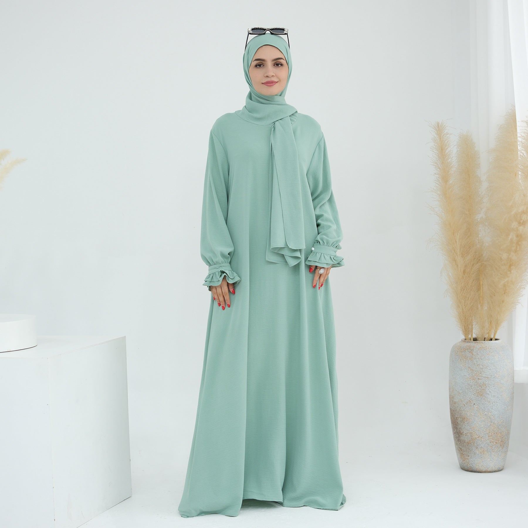 LR709 Elegant solid color dress two-piece set (abaya + hijab)
