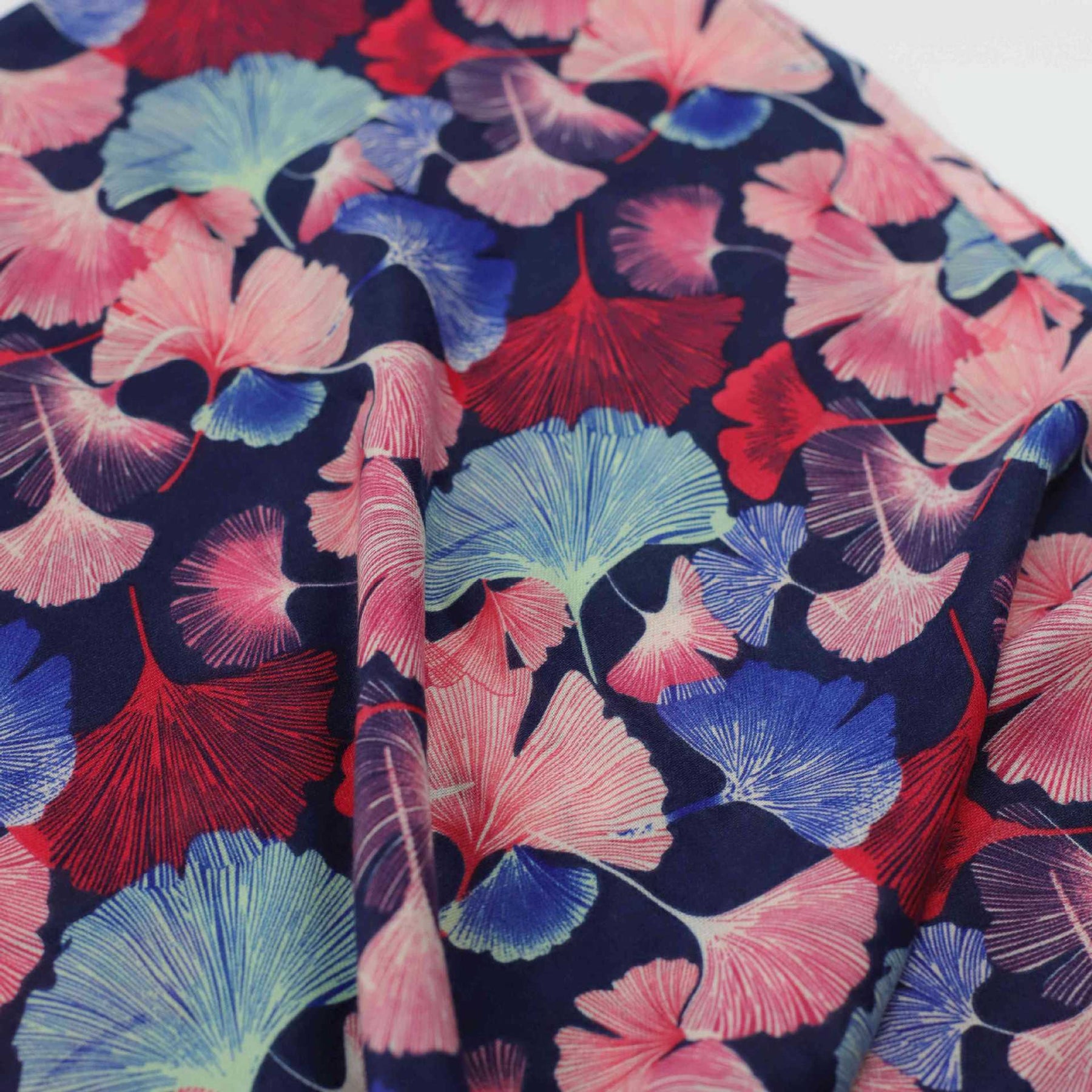 JY230814 ginkgo leaf printed scarf - MinYang Fashion Apparel Accessory Manufacturer