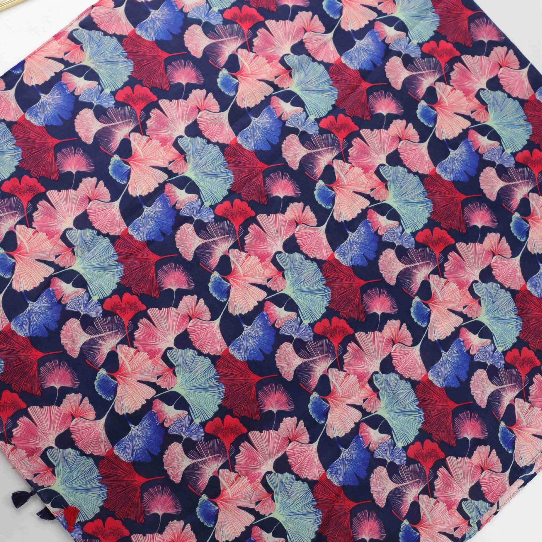JY230814 ginkgo leaf printed scarf - MinYang Fashion Apparel Accessory Manufacturer