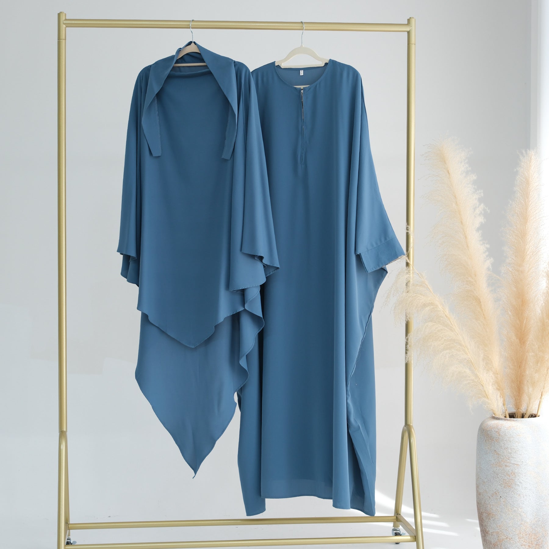 LR425+HJ901 Large solid color bat sleeve abaya