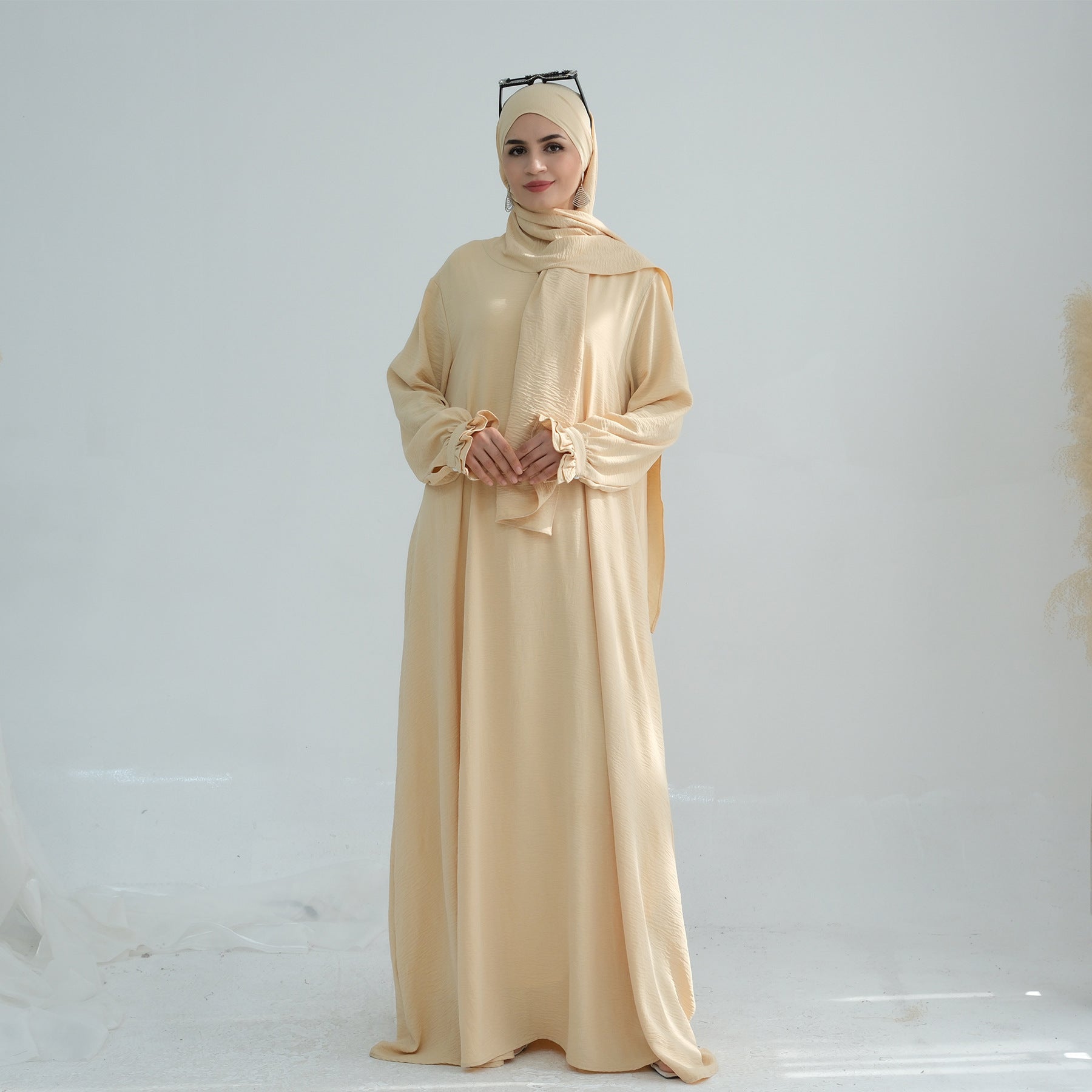 LR709 Elegant solid color dress two-piece set (abaya + hijab)