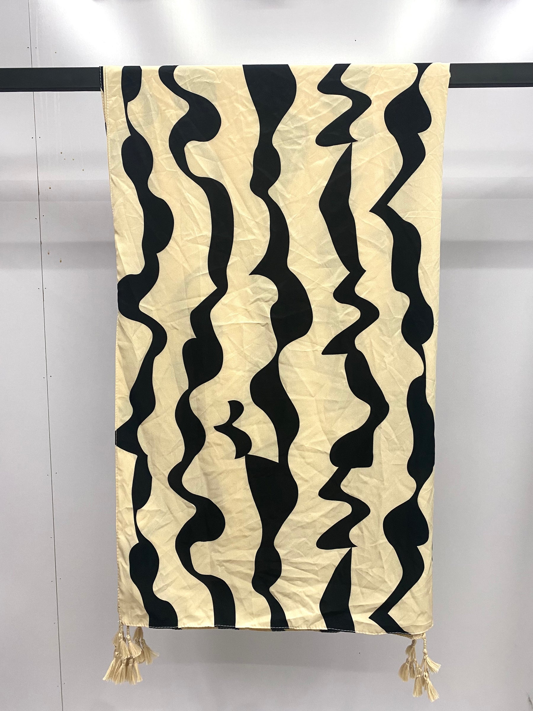 MYB007 Printed polyester-cotton hijab