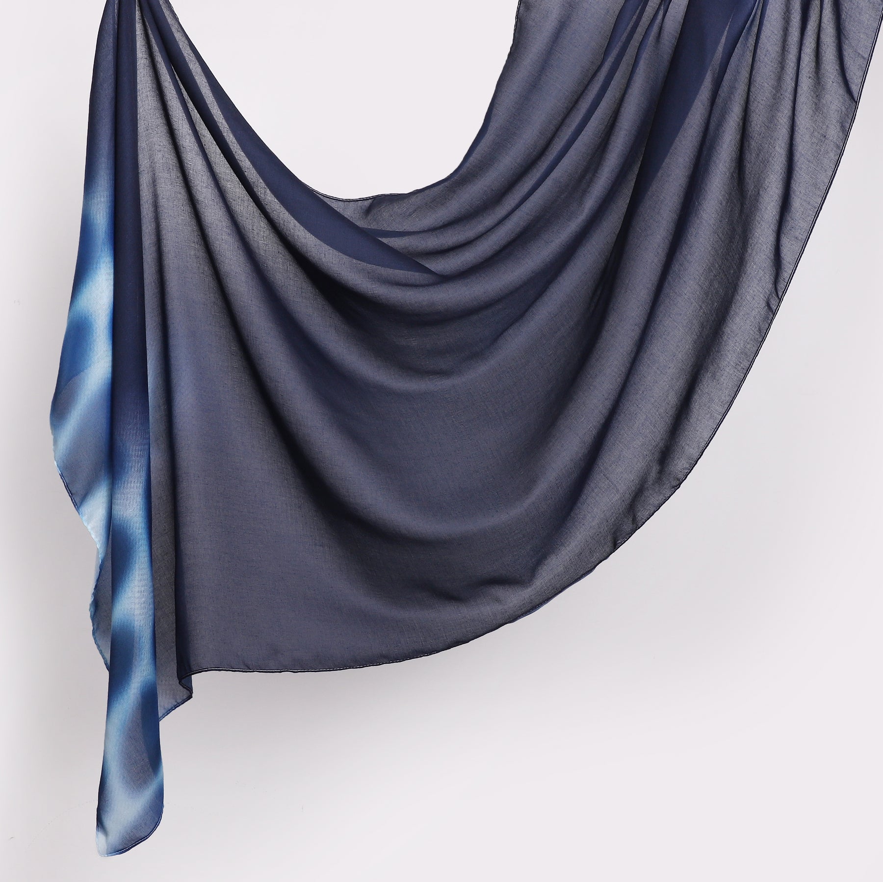 MYS003 Printed silk hijab