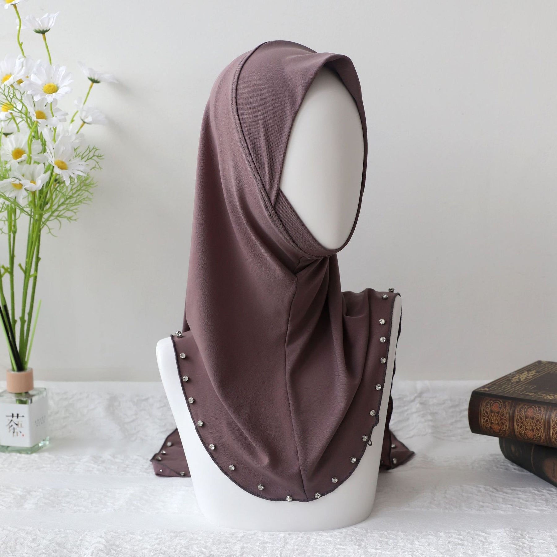 TD136-122 Gorro de cabeza con forma de diamante y malla elástica de color sólido para uñas