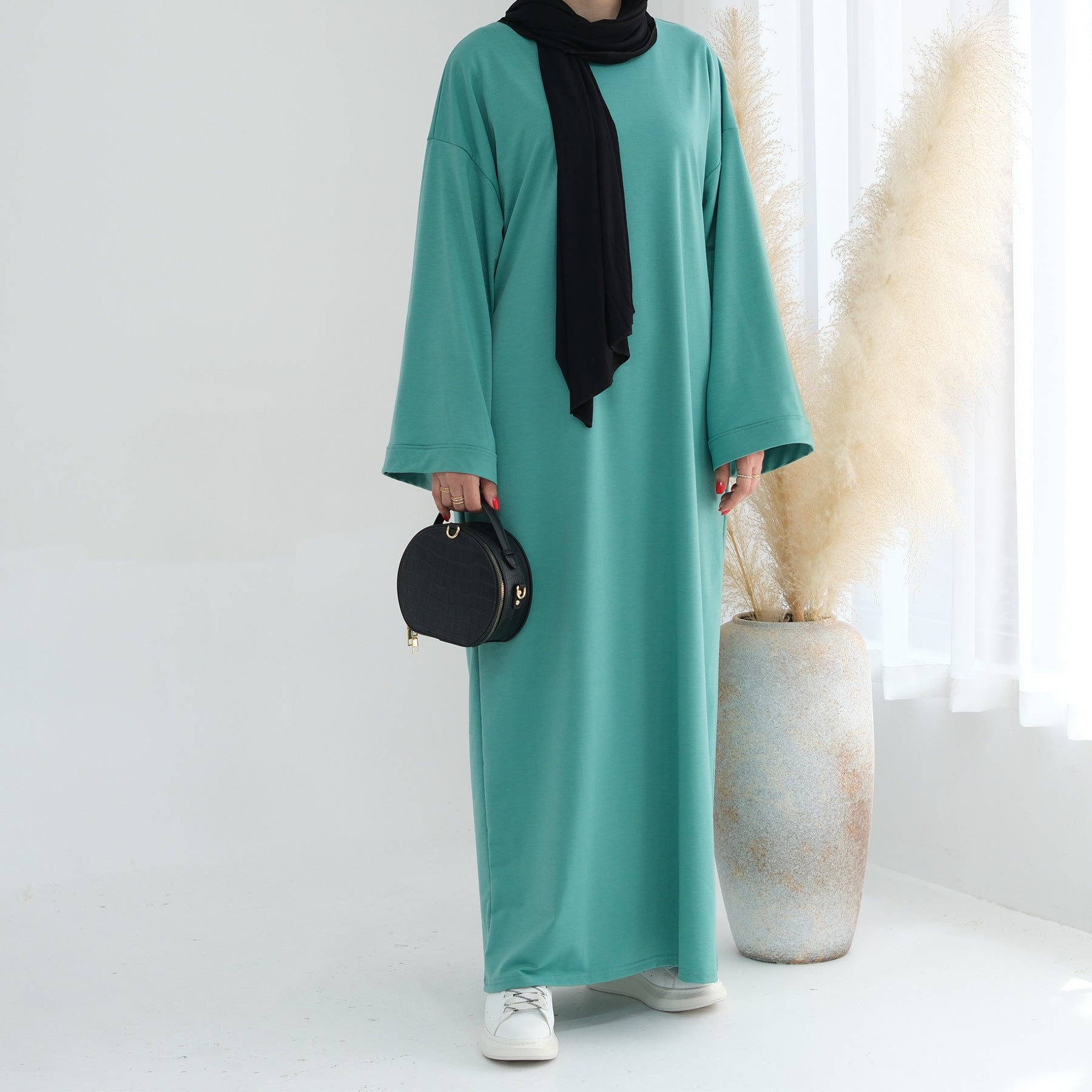 LR737 Solid color sweater dress abaya