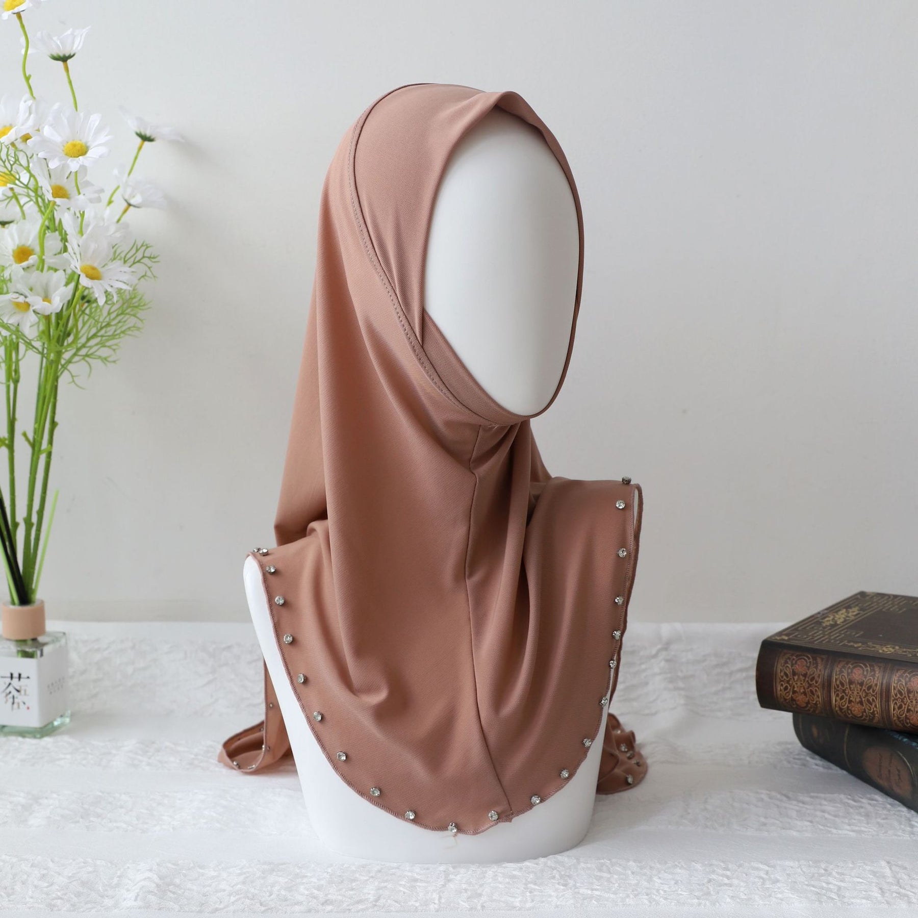 TD136-122 Gorro de cabeza con forma de diamante y malla elástica de color sólido para uñas