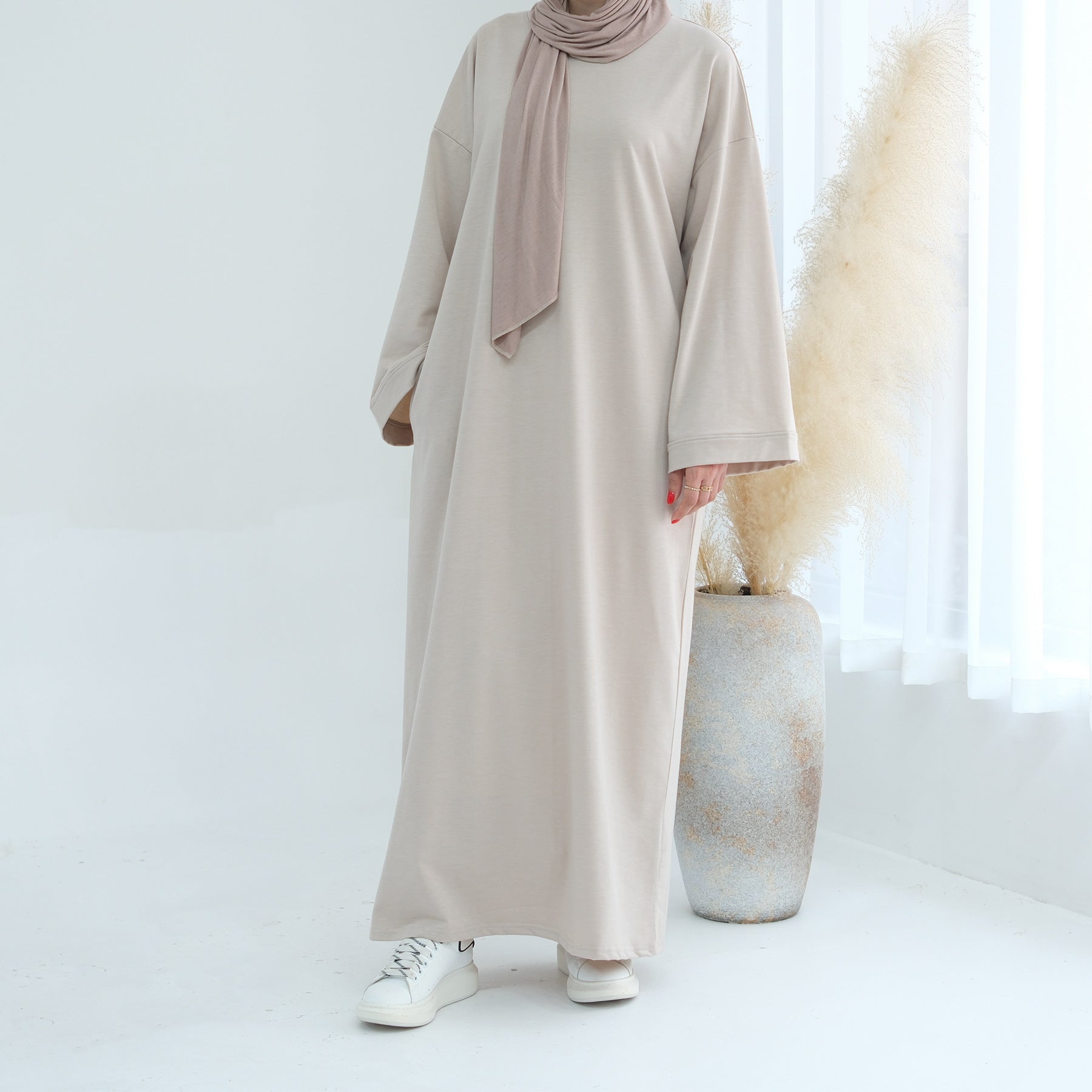LR737 Solid color sweater dress abaya