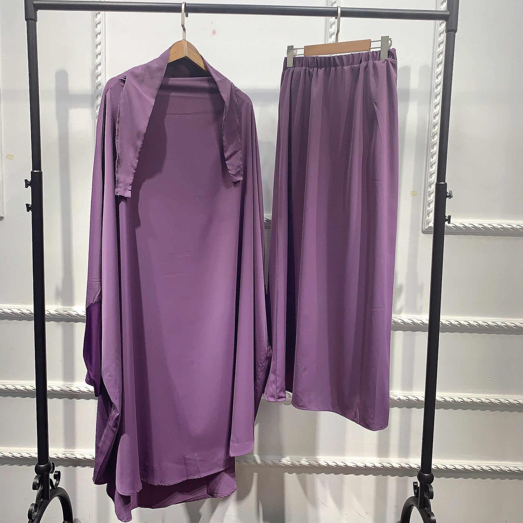 LR423 Swing solid color top + skirt two-piece set