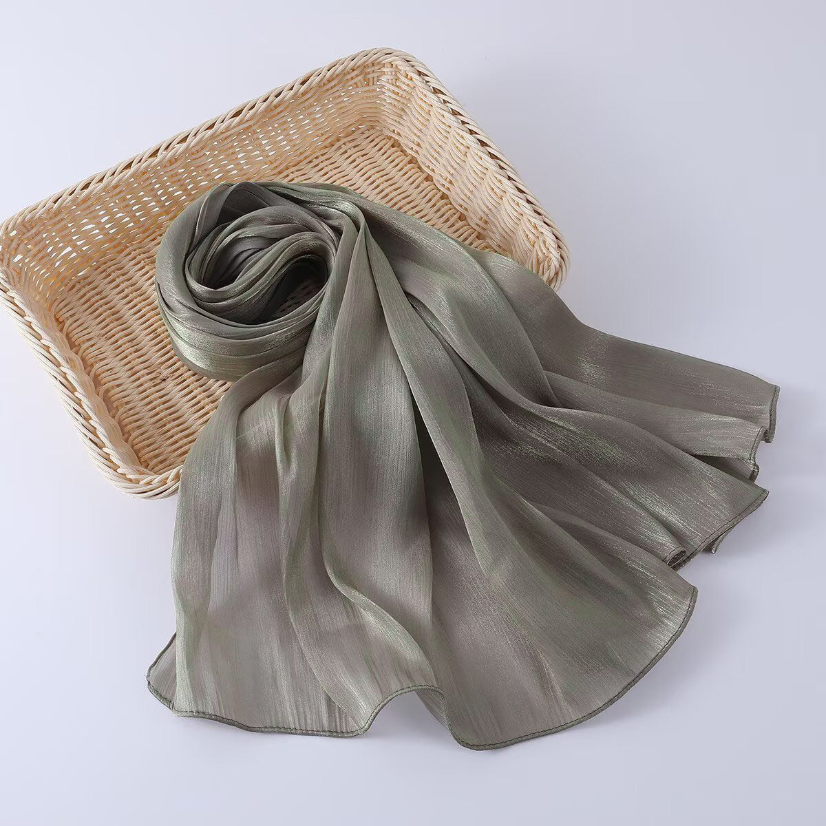 G690 Bright silk fabric breathable cool hijab