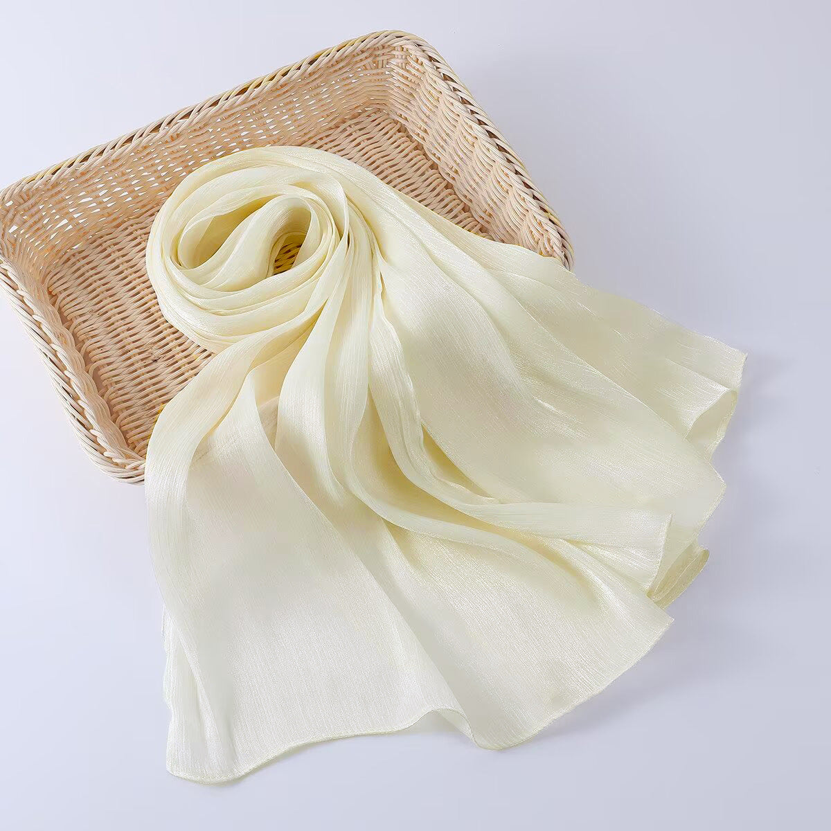 G690 Bright silk fabric breathable cool hijab