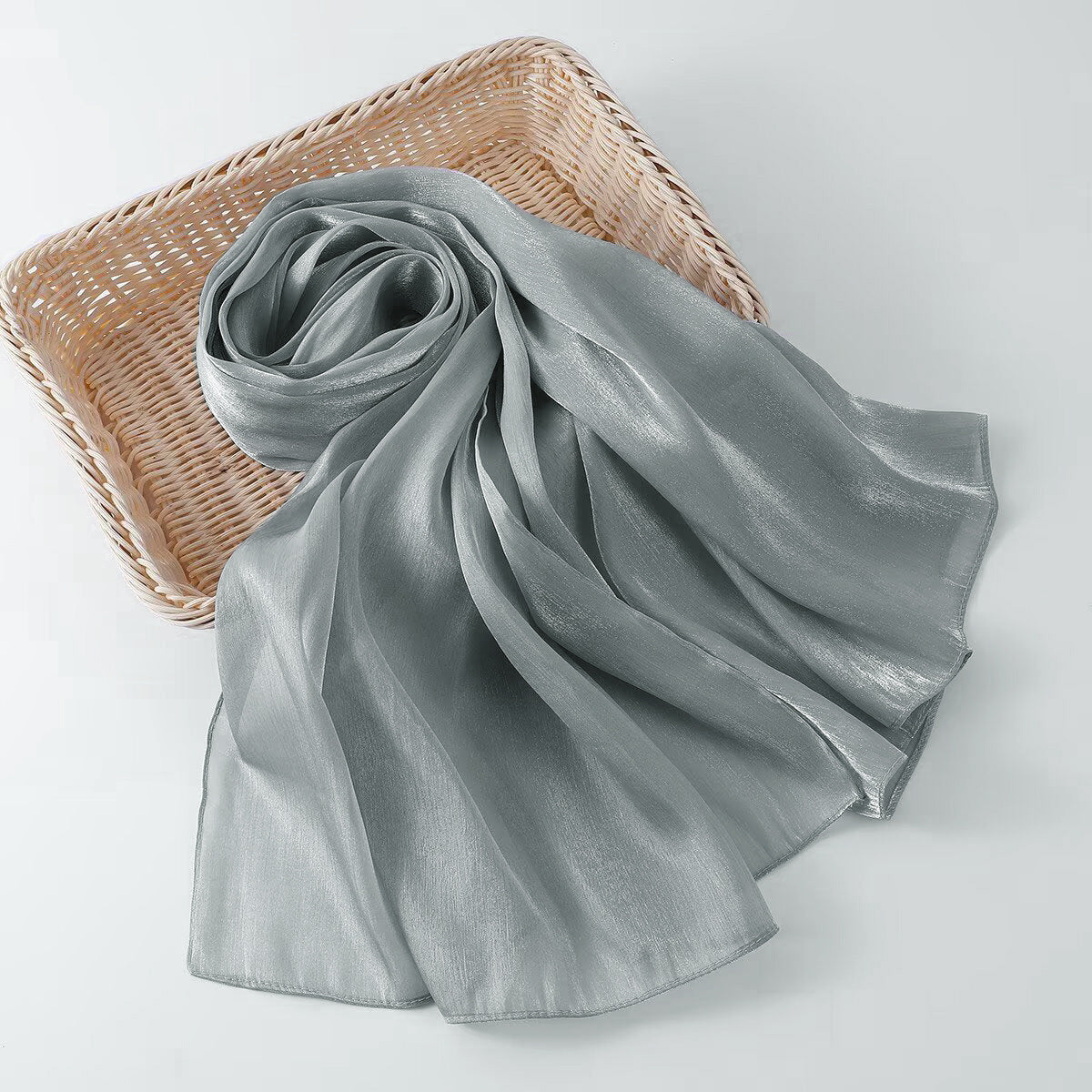 G690 Bright silk fabric breathable cool hijab