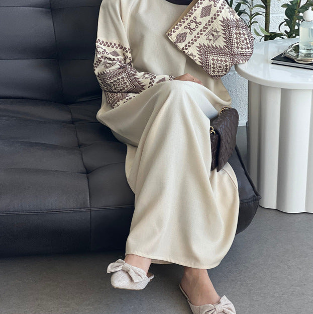 LR901  Embroidered Viscose Plus Size Long Sleeve Dress