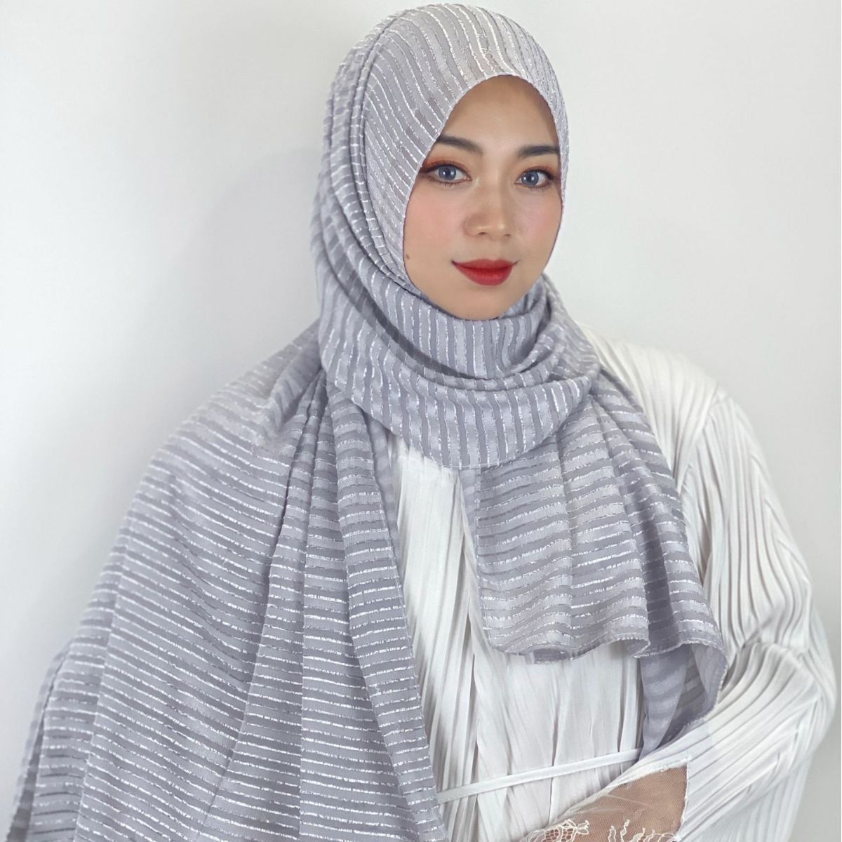 TD13-000  New striped long scarf solid color jacquard chiffon Malay ladies scarf wholesale ethnic scarf