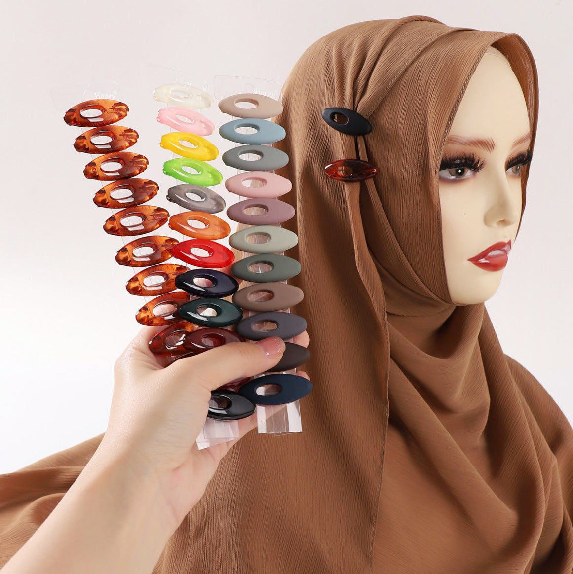 SP62  High Quality Candy Color Oval Hollow Plastic Safety Pin Hijab Pin Scarf Clip Neck Clip Scarf Pin