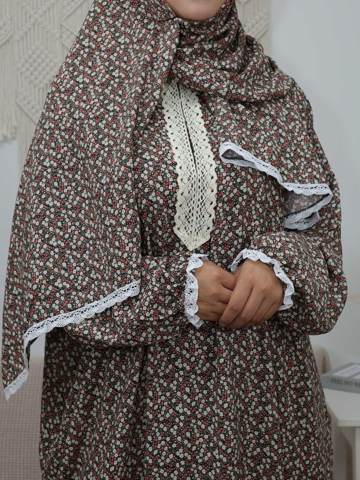 XL001  Floral Print Loose Long Sleeve Integrated Viscose Prayer Set
