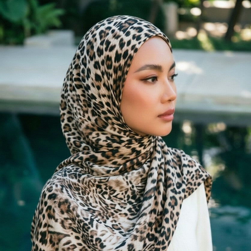 JB096  Printed Silk-Like Double-Sided Hijab