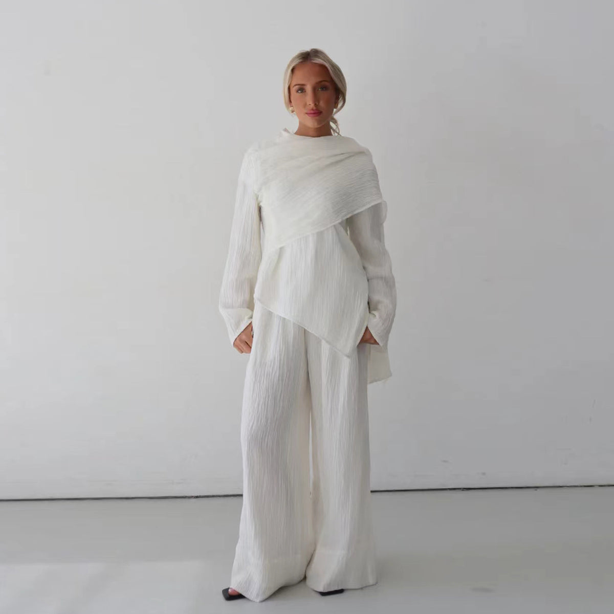 LR1034  Women's Plain Button Cardigan & Pants Two-Piece Set