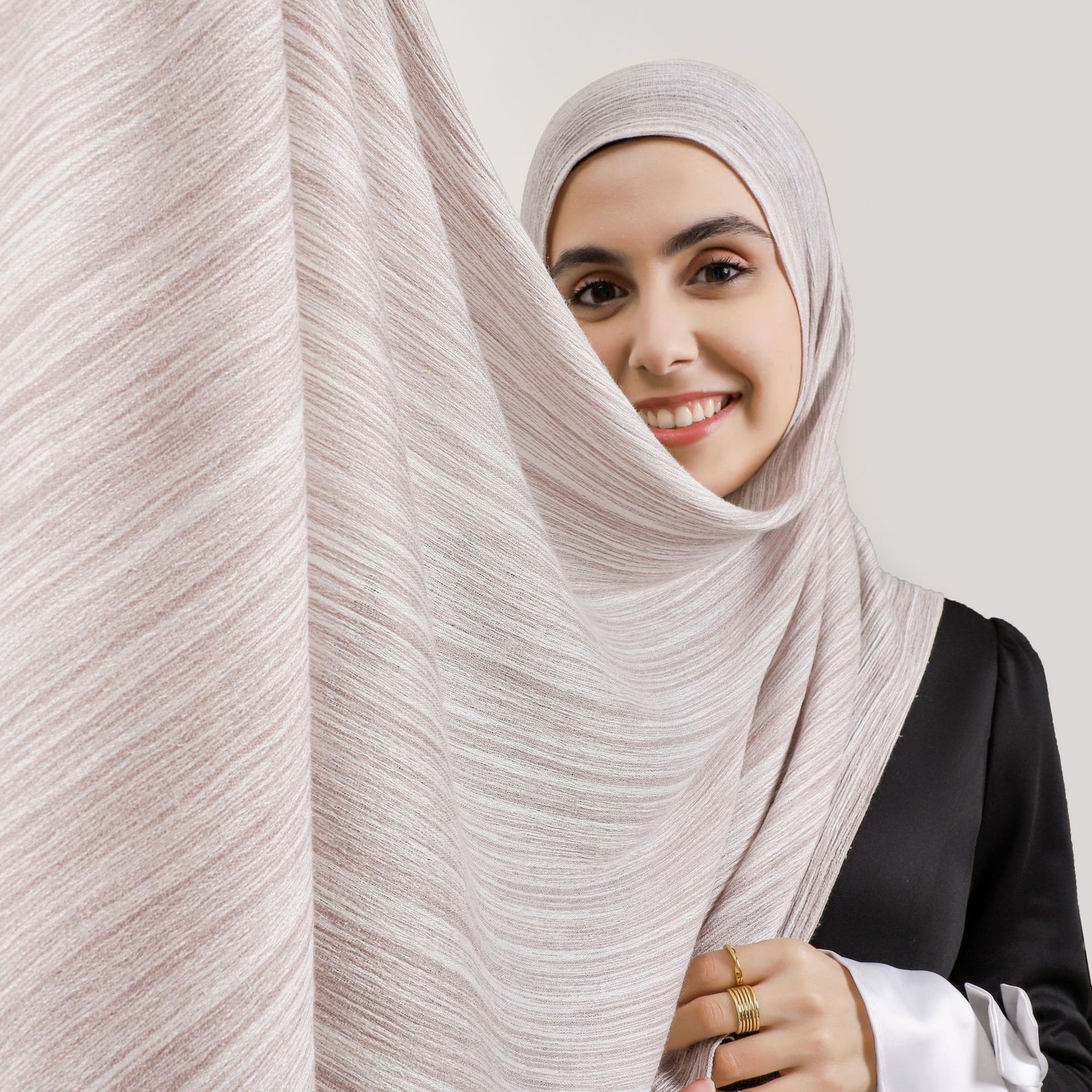 YZ319  Plain Vertical Stripe Modal Crinkle Fringe Hijab