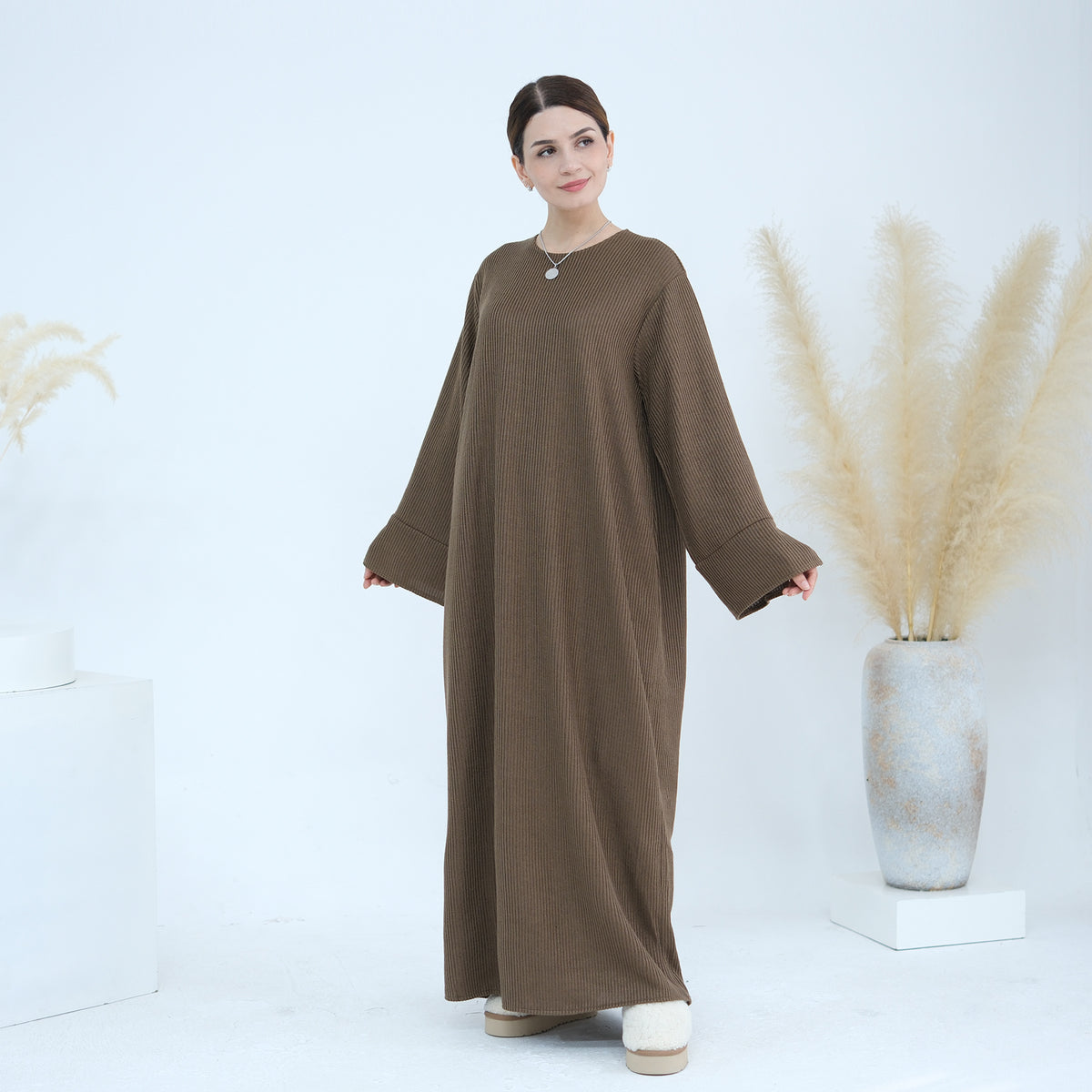 LR912  Fall/Winter Thickened Polyester-Spandex Knit Sweater Dress