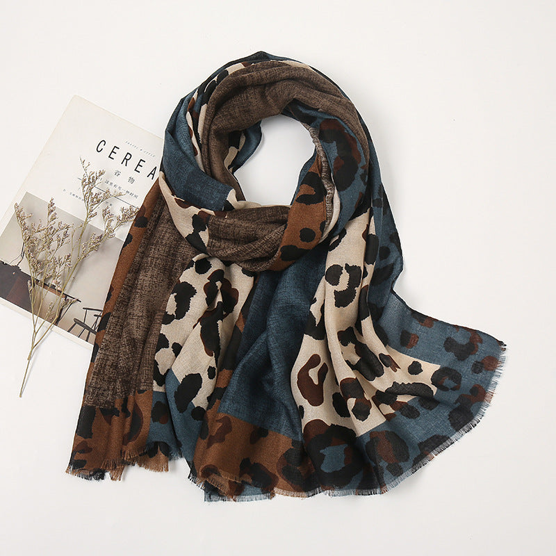 XB045 Leopard print hijab scarf