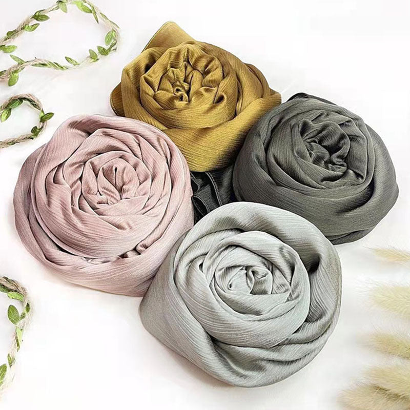 006 Mujeres musulmanas Hijab liso arrugado satinado