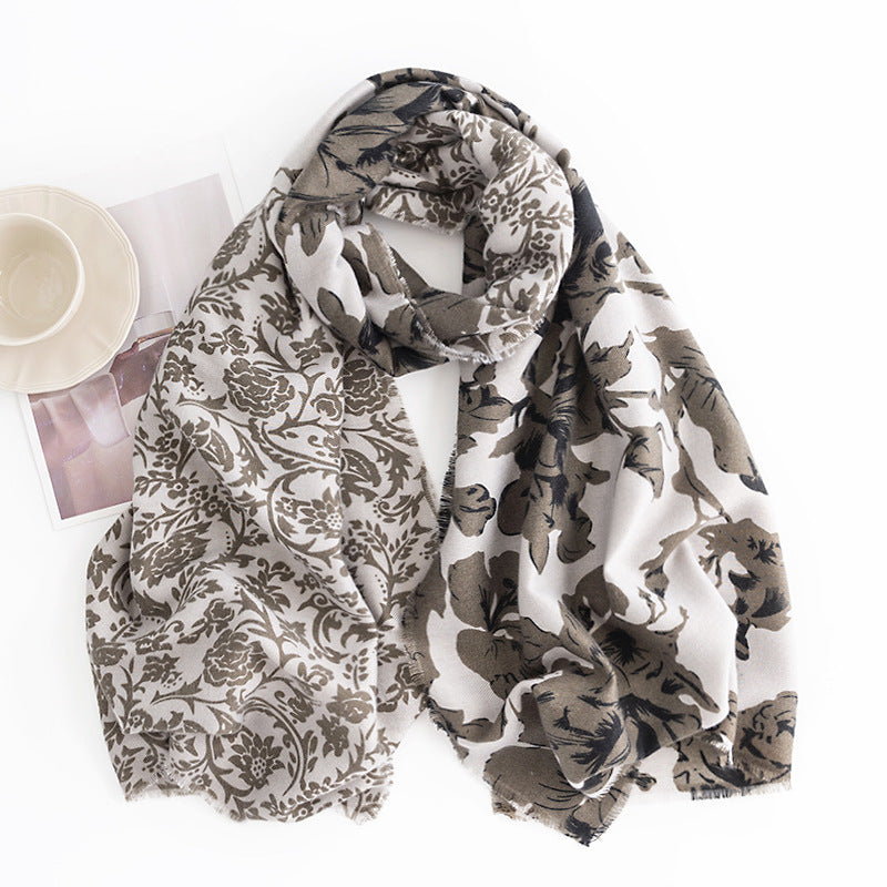 FH23-5409 Plants and flowers winter scarf