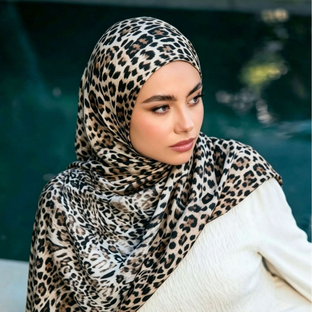 JB096  Printed Silk-Like Double-Sided Hijab