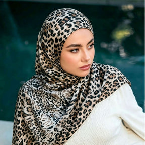 JB096  Printed Silk-Like Double-Sided Hijab