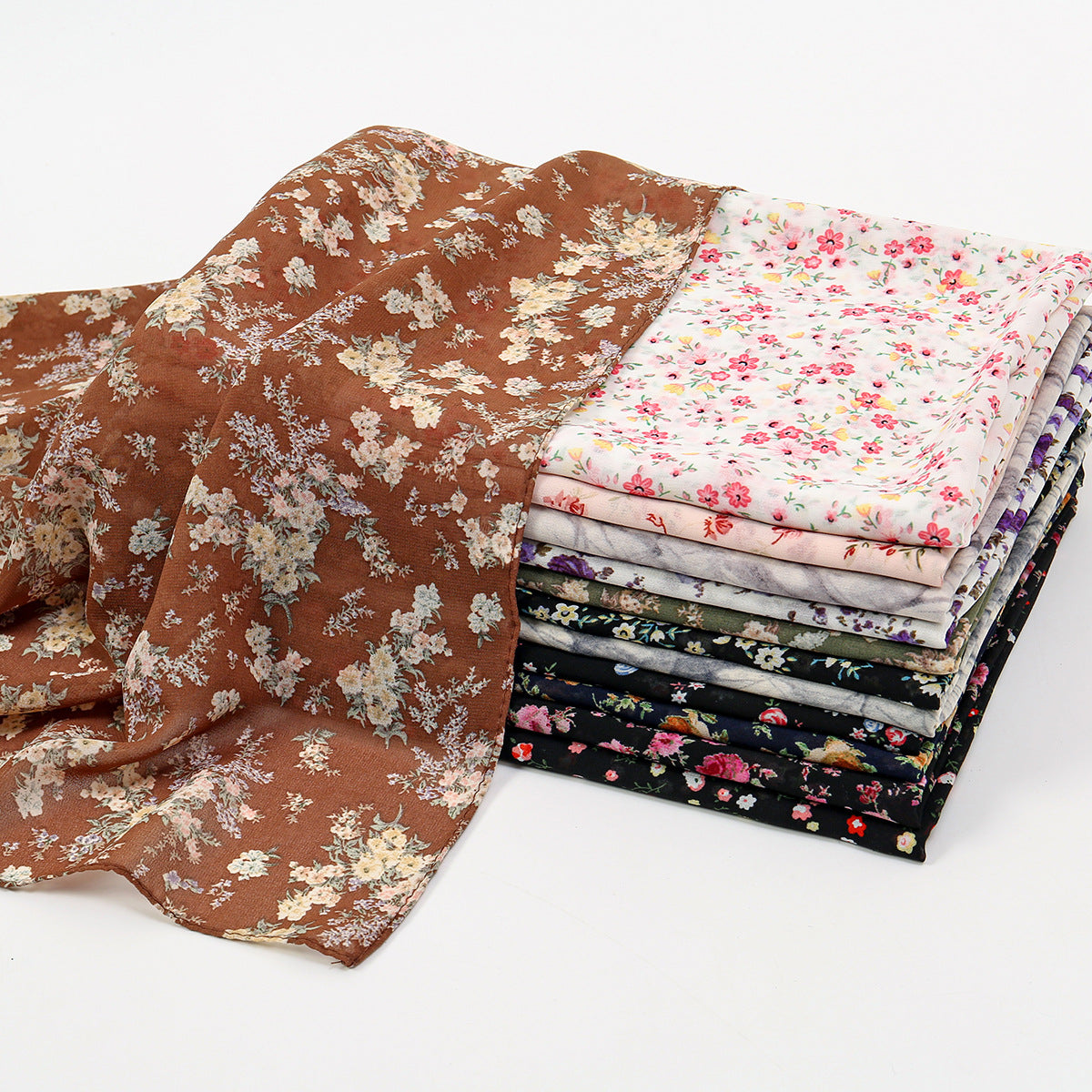 YW361  145*145cm small floral printed chiffon square scarf