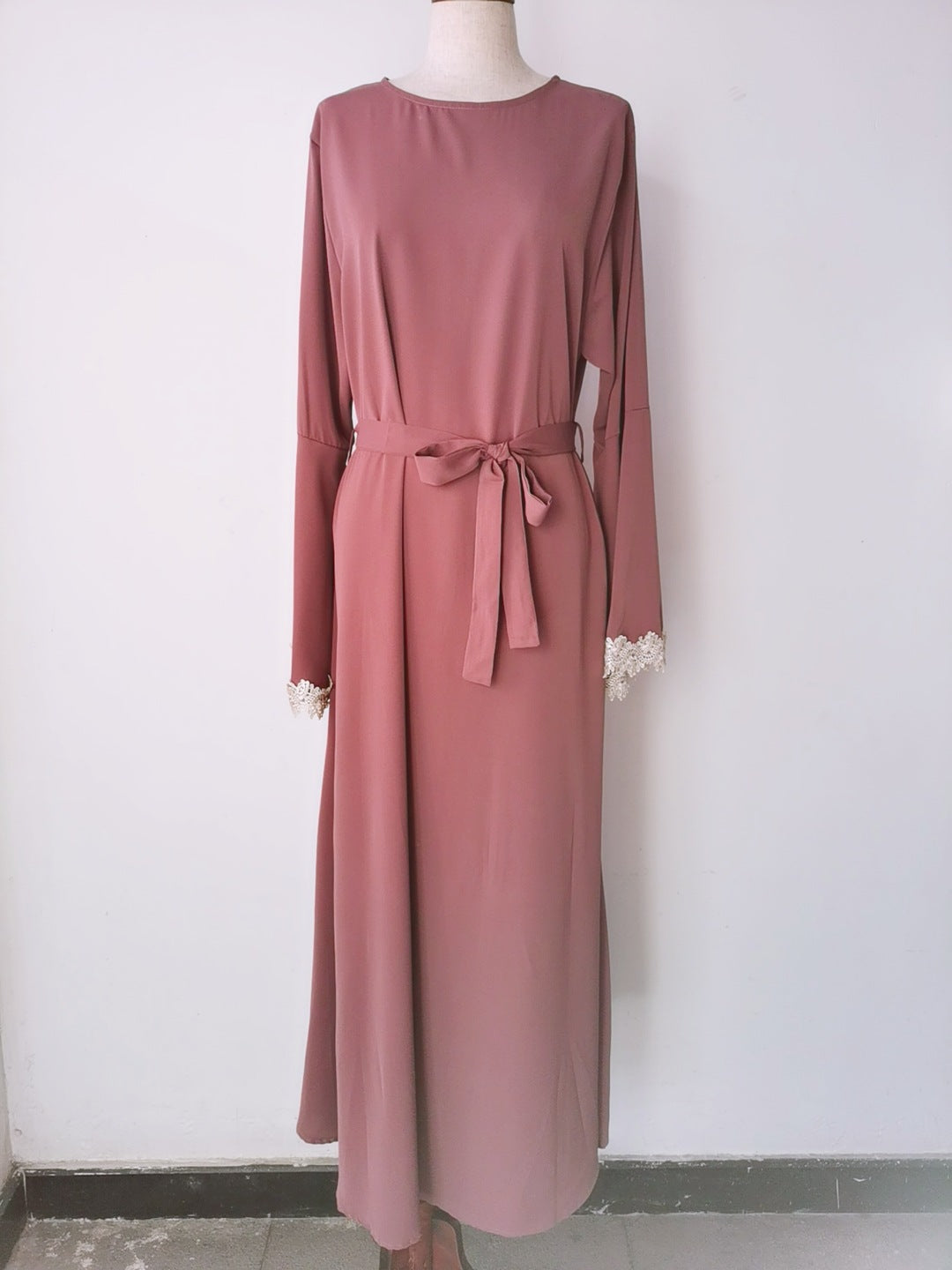 21668  Plain Resort Lace Bell Sleeve Polyester Dress