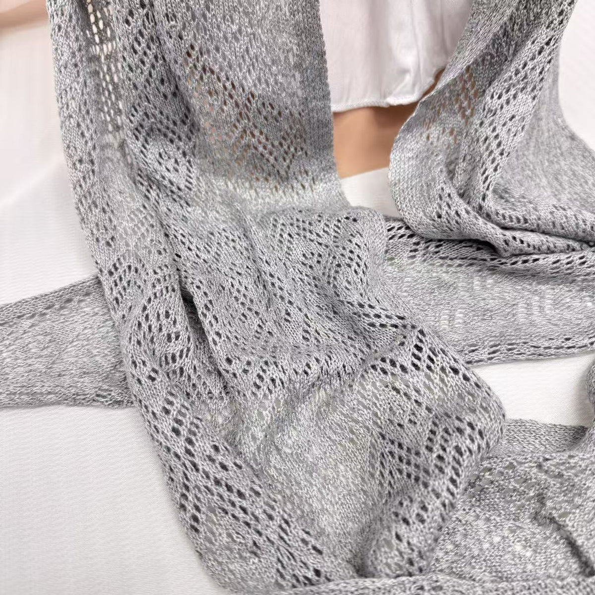 IH123 Diamond-shaped Hollow-out Muslim Fashion Hijab, Lightweight and Comfortable