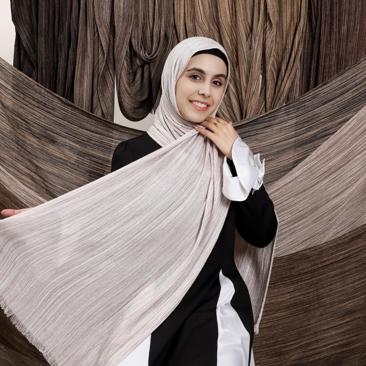 YZ319  Plain Vertical Stripe Modal Crinkle Fringe Hijab