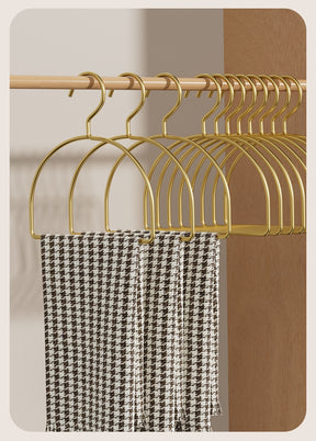 5+6740  Gold-Tone Hanging Metal Garment Hanger - MOQ:10pcs