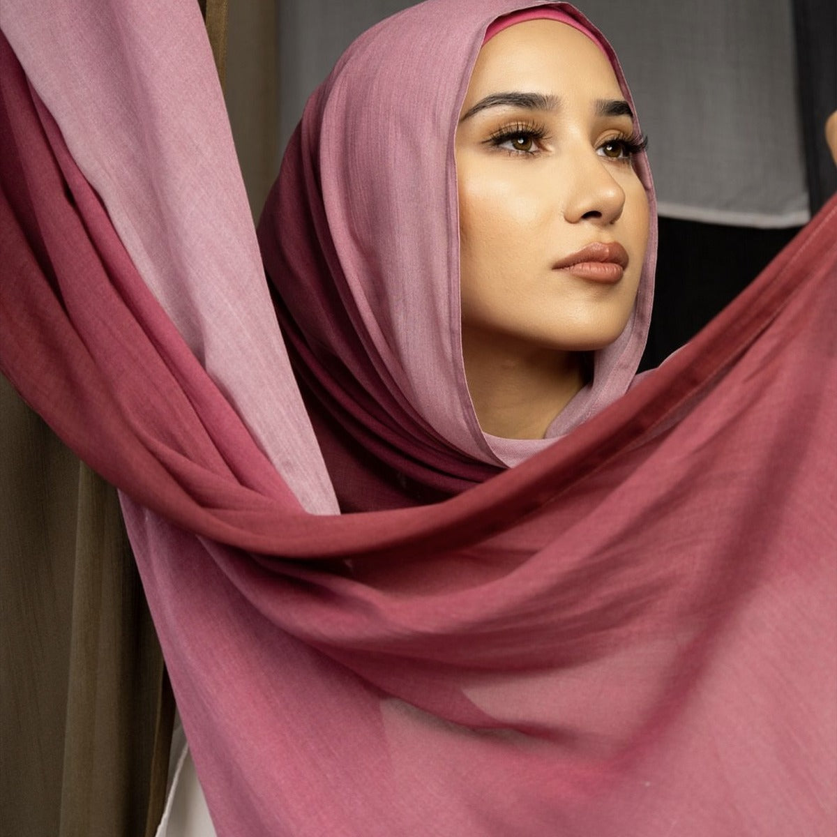 VS812 Tudung kecerunan warna pepejal warna tunggal selendang yang boleh bernafas modal brim lebar untuk wanita tudung/tudung tudung polos