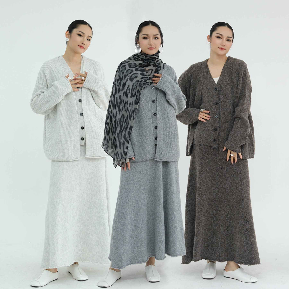 WDM010  Autumn/Winter Thickened Knitted Plain Three-Piece Set + Hijab