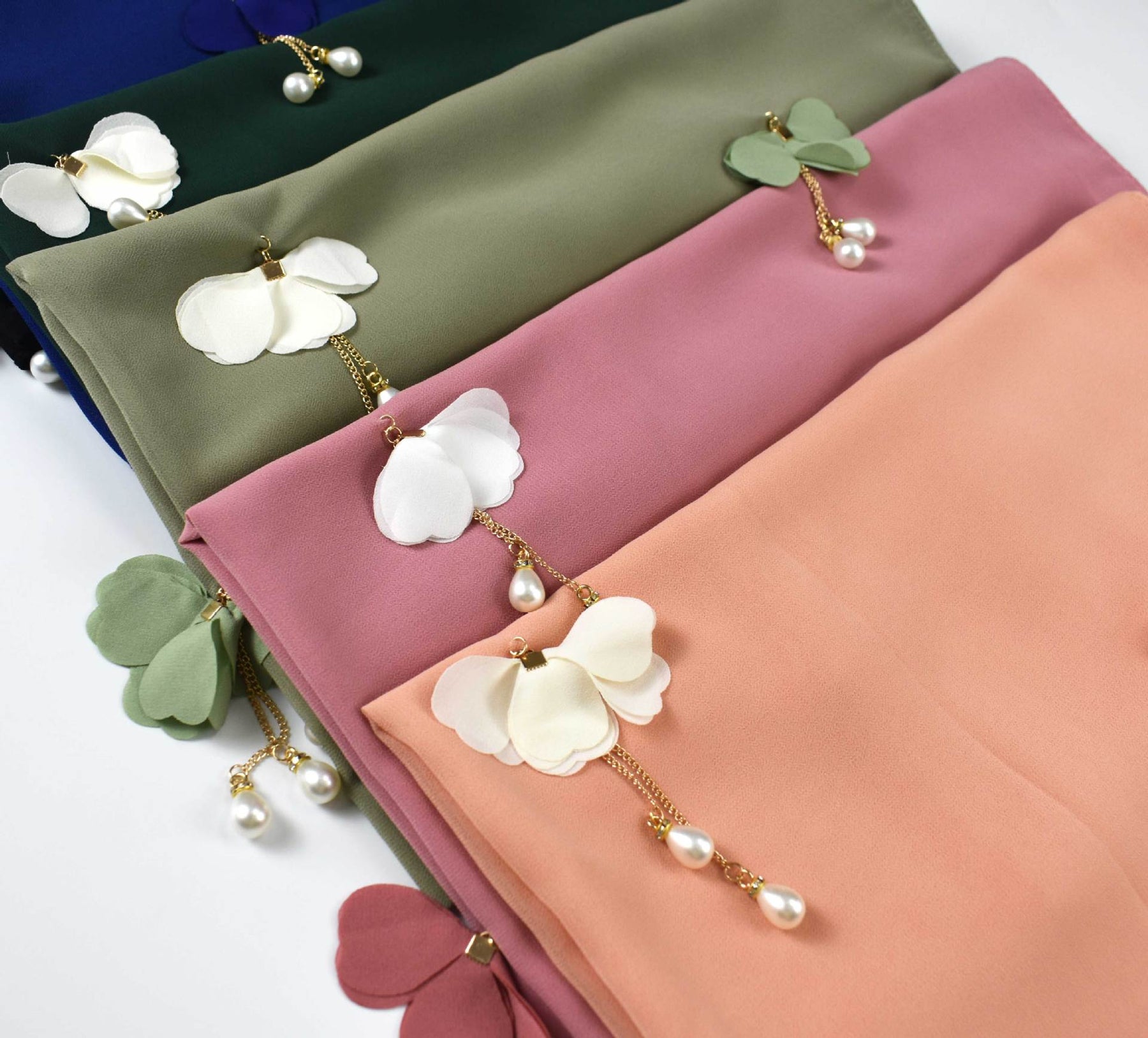 W-0047 plain pearl chiffon Flower and pearl decoration hijab scarf