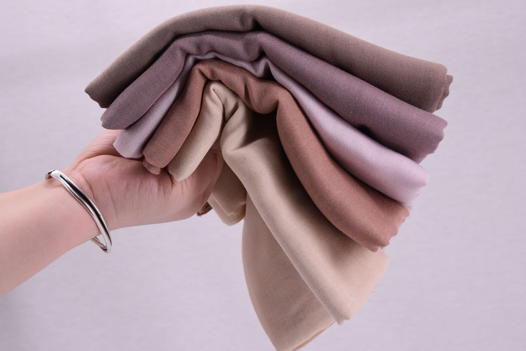 WJ002  30S Modal Breathable Plain Single Stitch Hijab