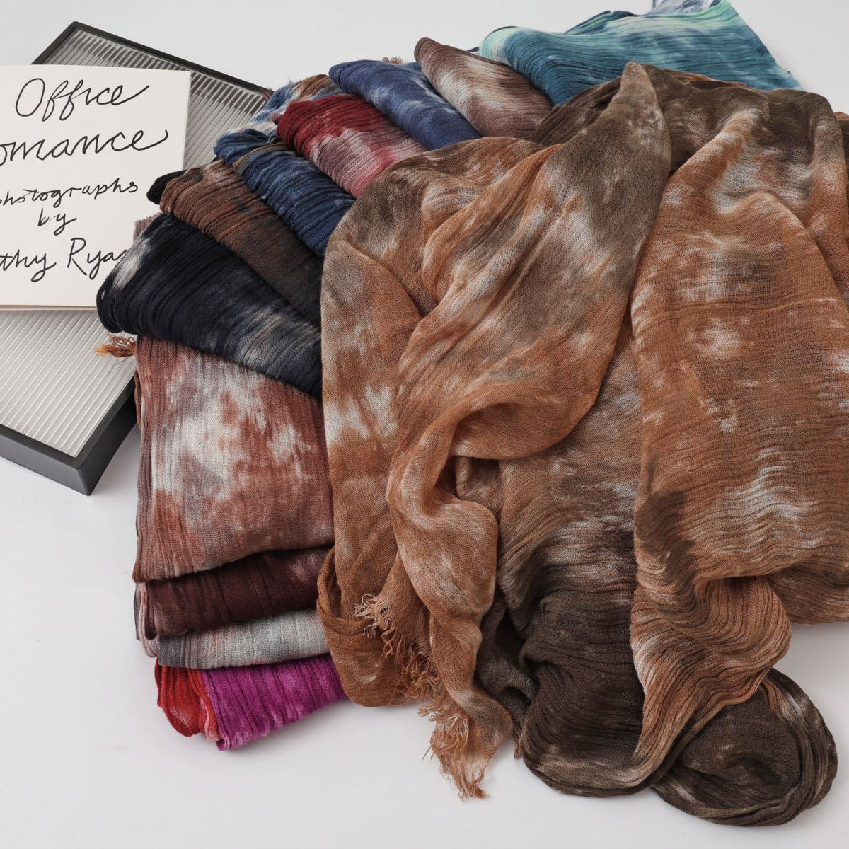 SS008  Modal Dreamy Tie-Dye Short Tassel Crinkle Hijab