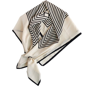 Nordic tot Savis mulberry silk scarf