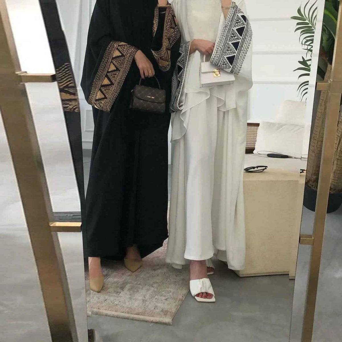 F418  Fashionable outerwear embroidered abaya
