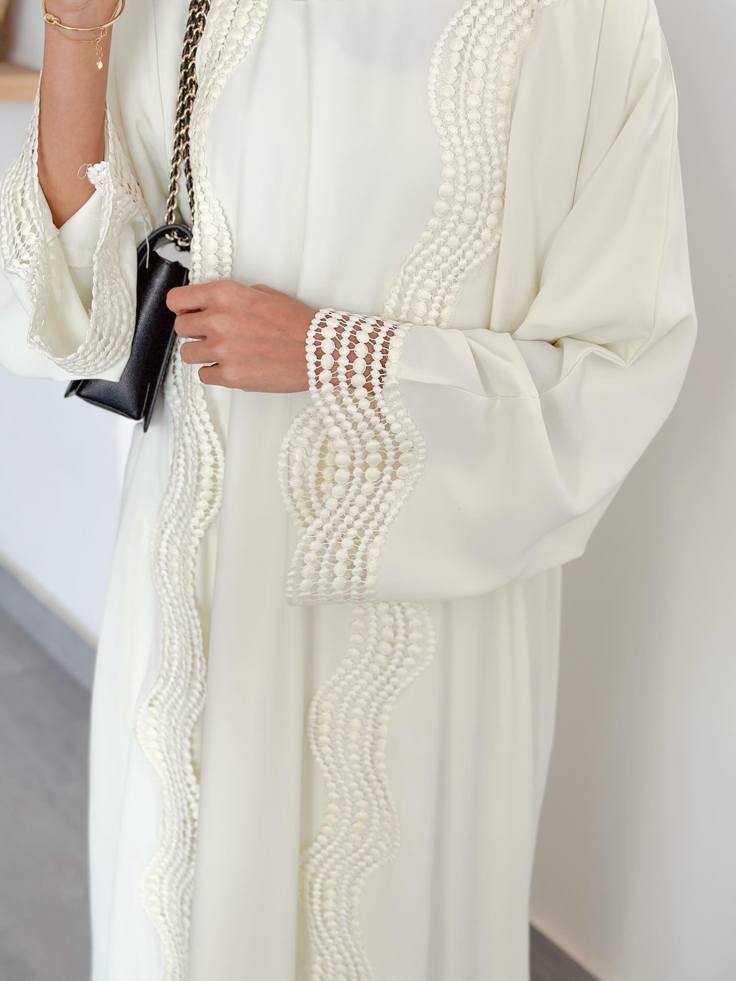 LR1183  Plus Size Wavy Lace Nida Cardigan + Inner Layer Set